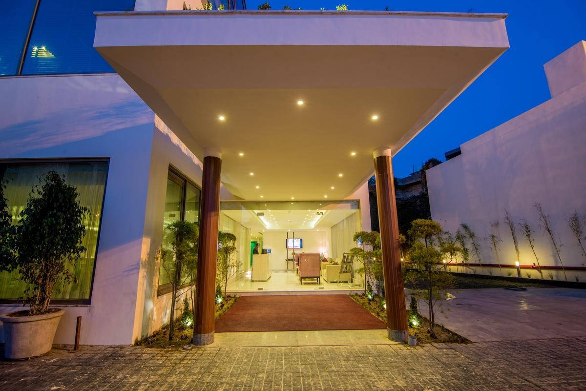 The Imperial Poonam Hotel Phagwāra Kültér fotó
